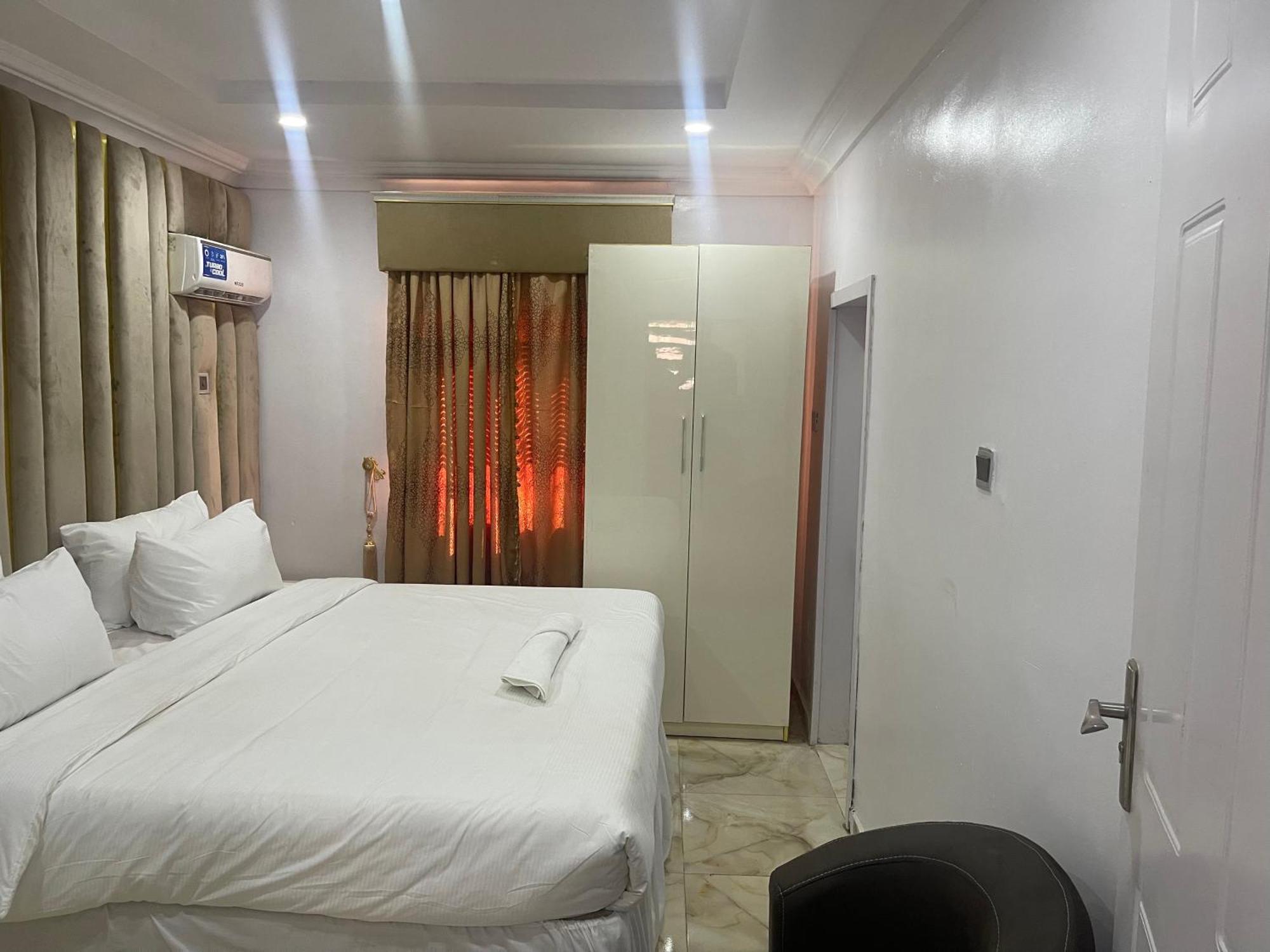 White Gold Hotel Икея Экстерьер фото