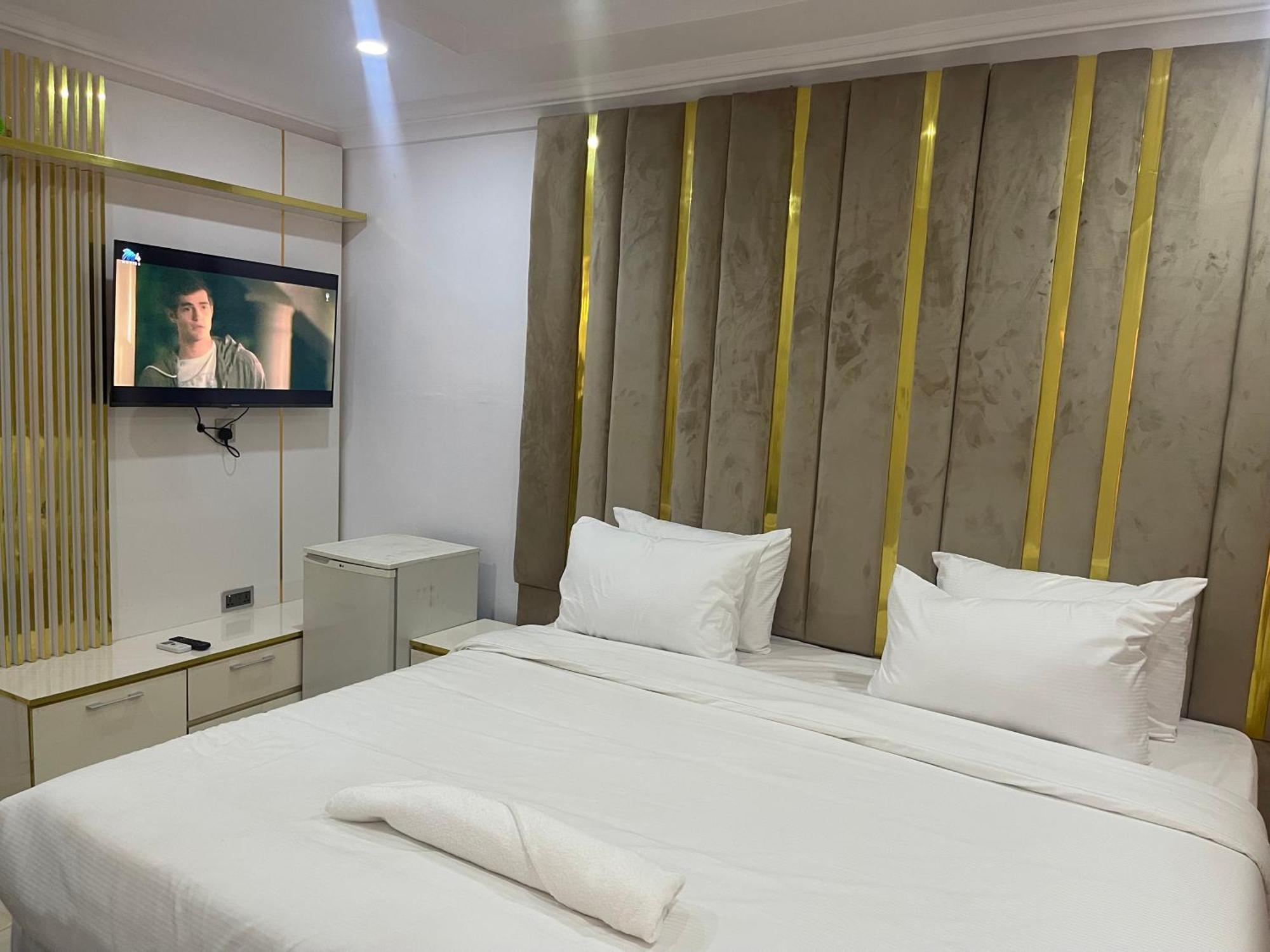 White Gold Hotel Икея Экстерьер фото