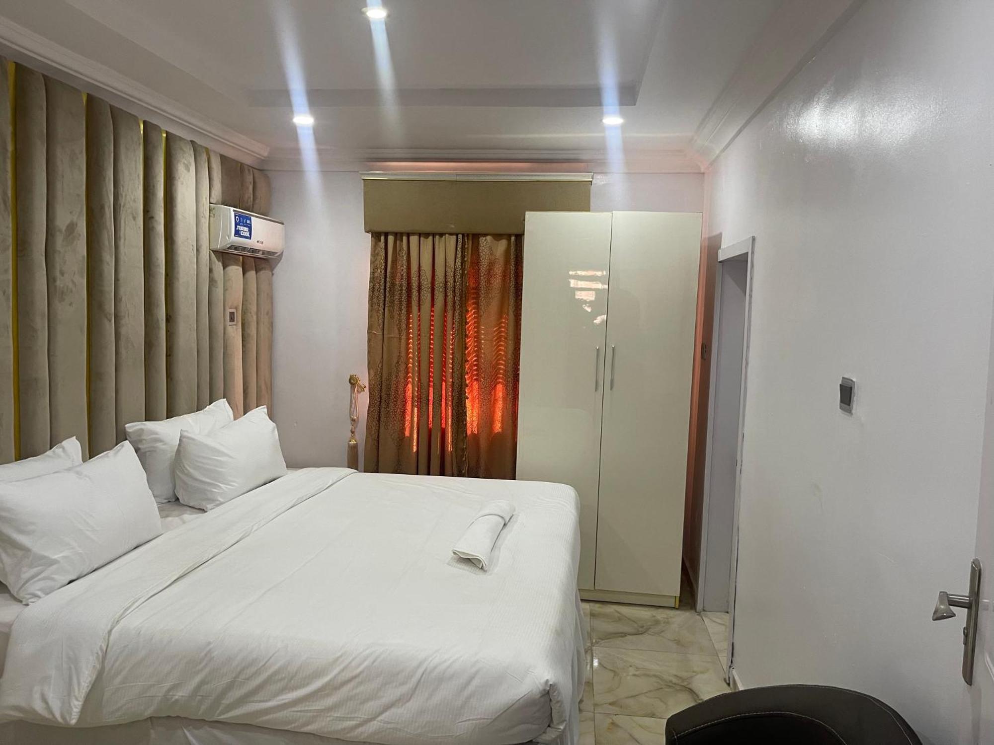 White Gold Hotel Икея Экстерьер фото